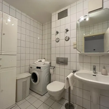 Maisonette Penthouse Für 6 Personen By Rabe - Free Netflix&kostenloser Parkplatz&große Terrasse Apartment *