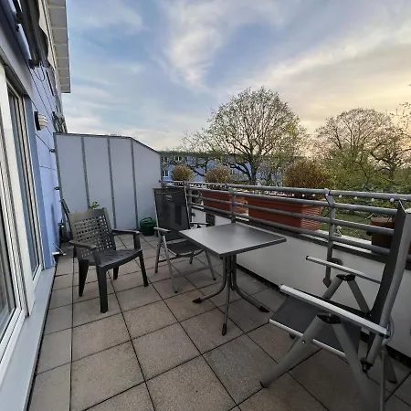 Maisonette Penthouse Für 6 Personen By Rabe - Free Netflix&kostenloser Parkplatz&große Terrasse Apartment Karlsruhe