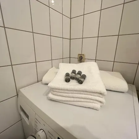 Maisonette Penthouse Für 6 Personen By Rabe - Free Netflix&kostenloser Parkplatz&große Terrasse Apartment Karlsruhe