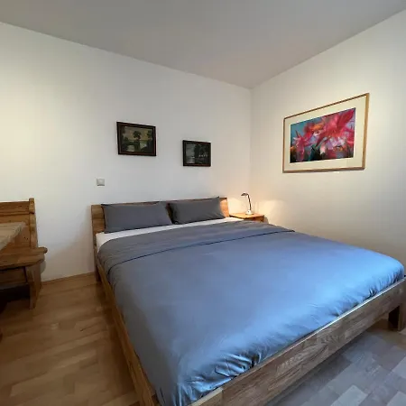 Maisonette Penthouse Für 6 Personen By Rabe - Free Netflix&kostenloser Parkplatz&große Terrasse Apartment Karlsruhe